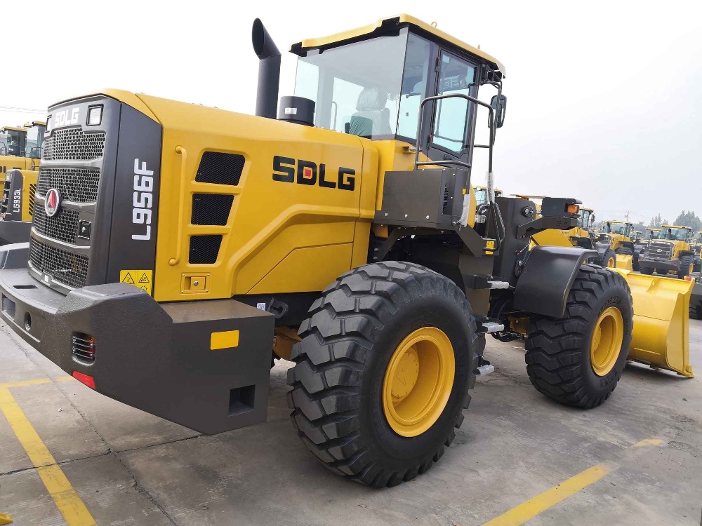 3. L956f LOADERS .jpg