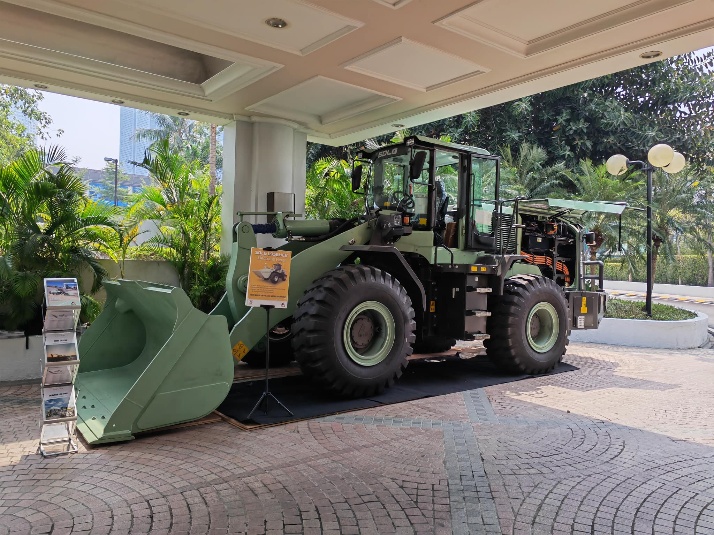 SDLG L956HEV LAODER 3_副本.jpg