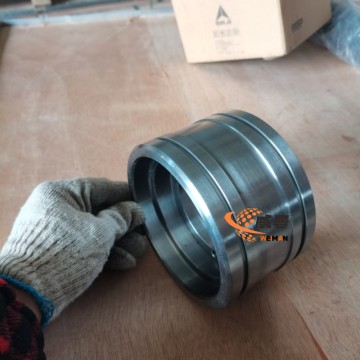 SDLG 3030900124 Oil Seal Cover  is a key component in construction machinery systems