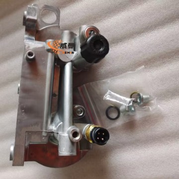 Volvo VOE22035823 Fuel filter housing 2kg 26X22.5X17cm for machine with Good Quality&Price